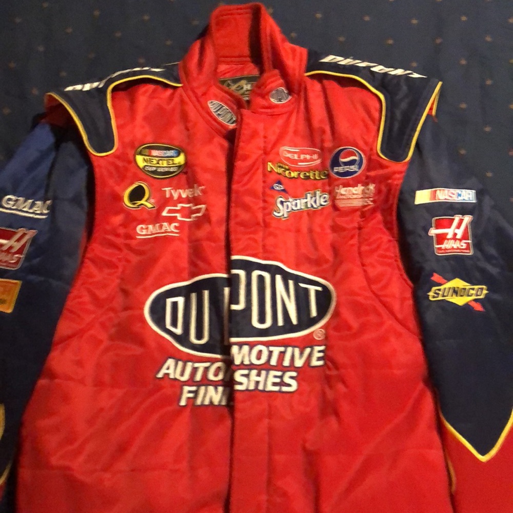 Jeff Gordan Red DuPont Racing Jacket - Picture 2 of 10